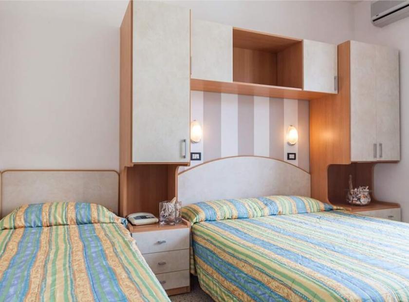 hotelgardencesenatico fr chambres-pour-familles 016